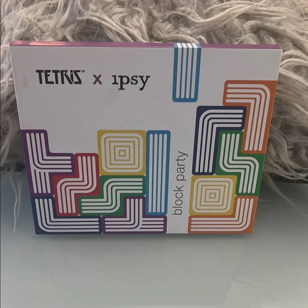 TETRIS x Ipsy eyeshadow palette - Multicolor